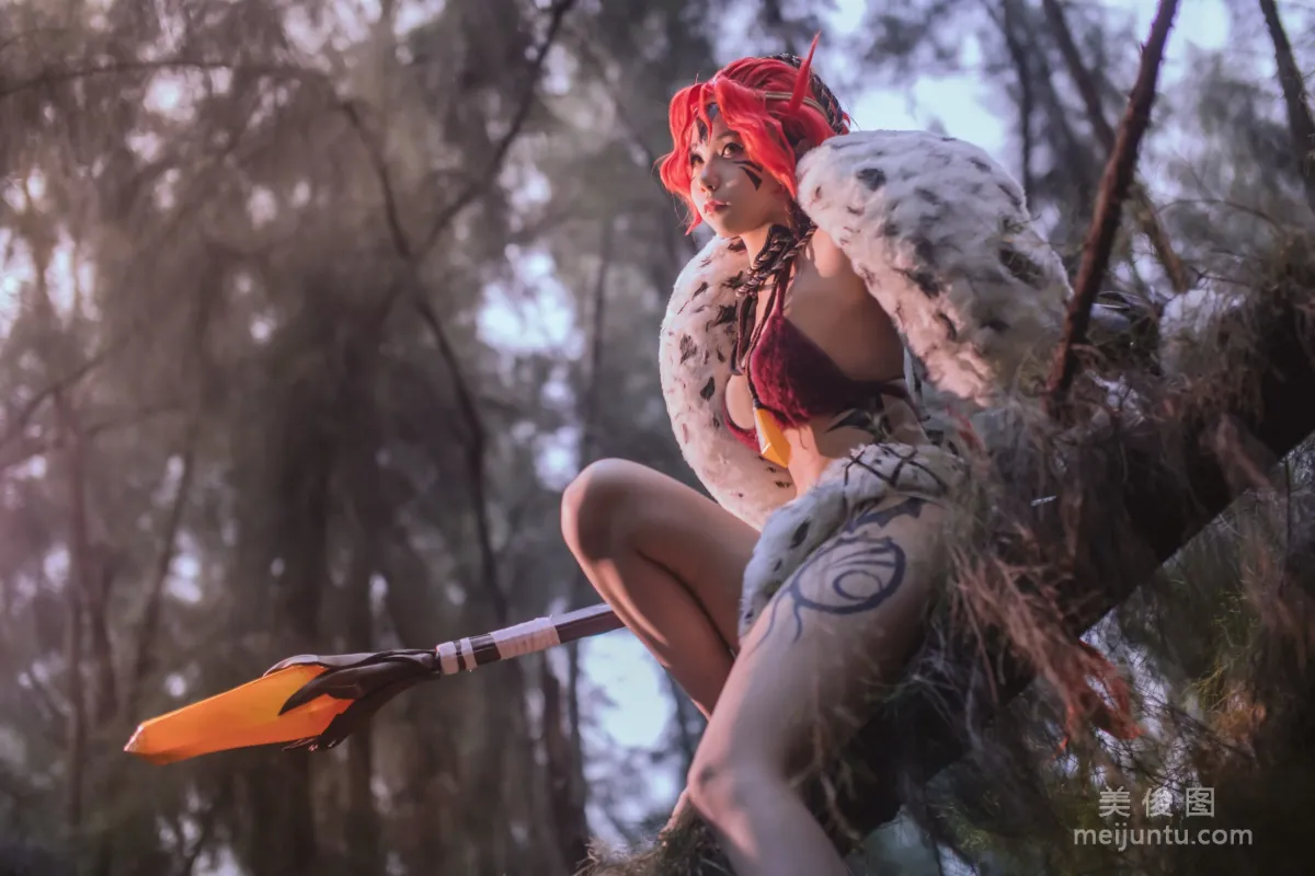 [美女Coser] Momoko葵葵 《龙尼塔》 写真集2