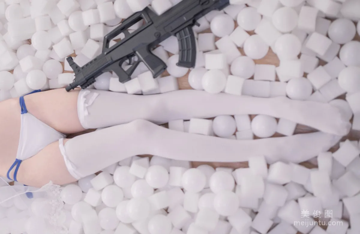 [美女Coser] 小妖精你的負卿 《95泳裝》 寫真集 6