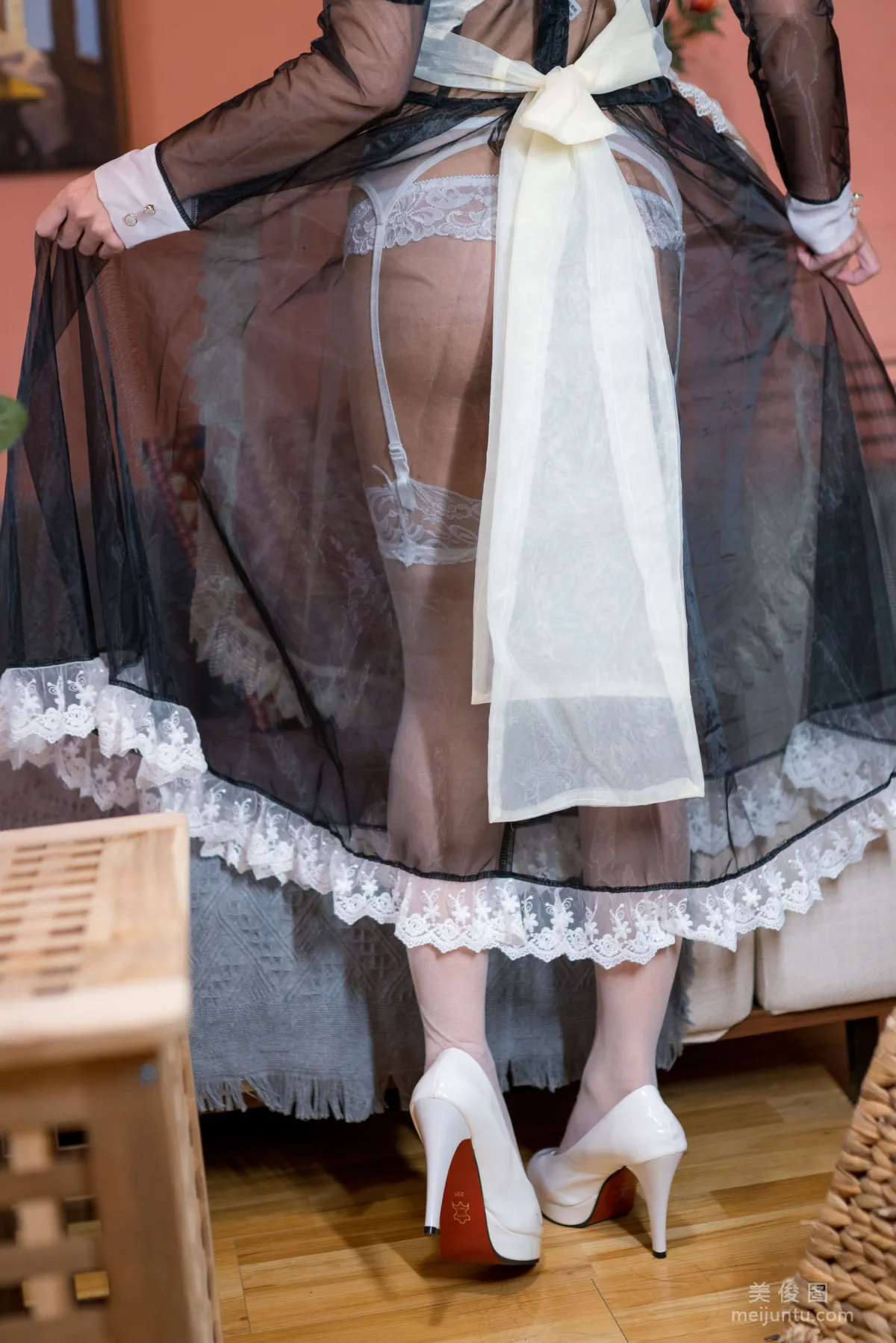 [美女Coser] 蠢沫沫 《黑透明女仆》 写真集27