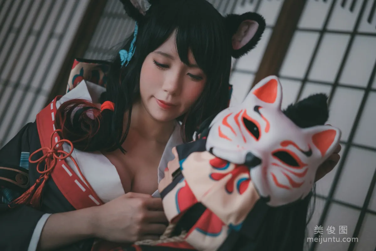 COS美女犬神洛洛子 《碧藍航線》 寫真集 22