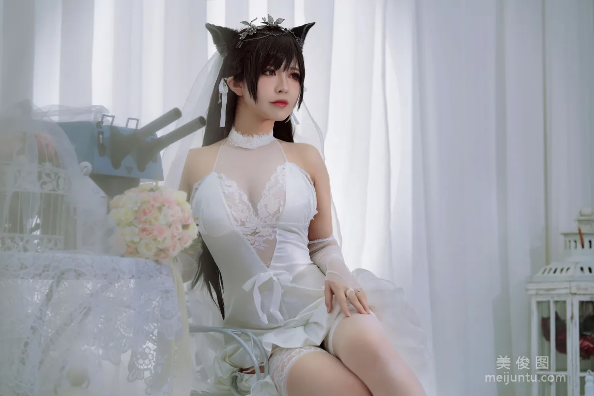 [美女Coser] 半半子 《愛宕花嫁》 寫真集 17