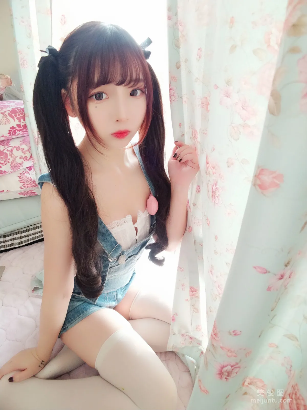 [網紅Coser] 古川kagura 《牛仔吊帶短褲》 寫真集 13