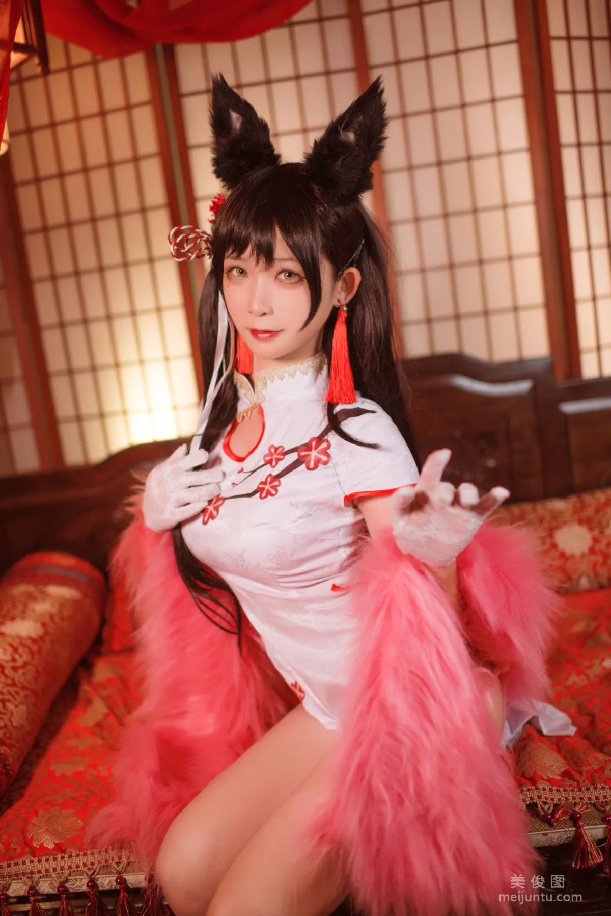 [美女Coser] 櫻落醬w 《愛宕新春旗袍》 寫真集 2
