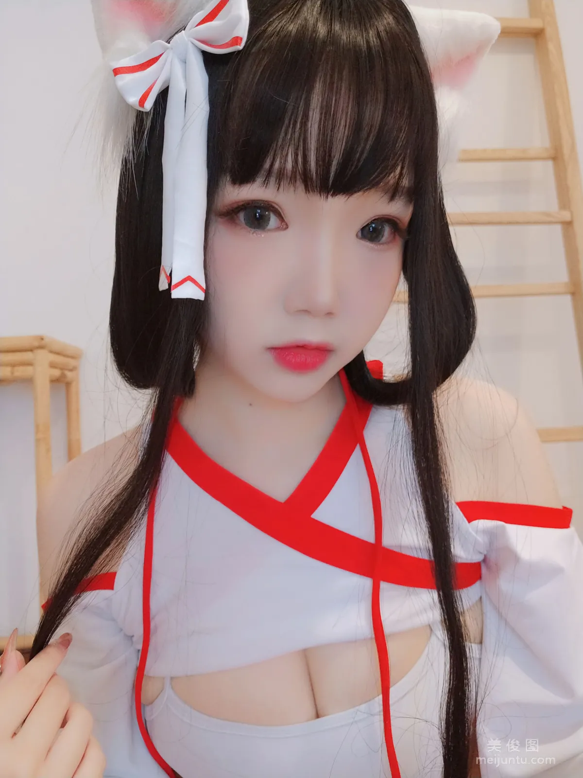 [美女Coser] 雪晴Astra 《神社の貓》 寫真集 25