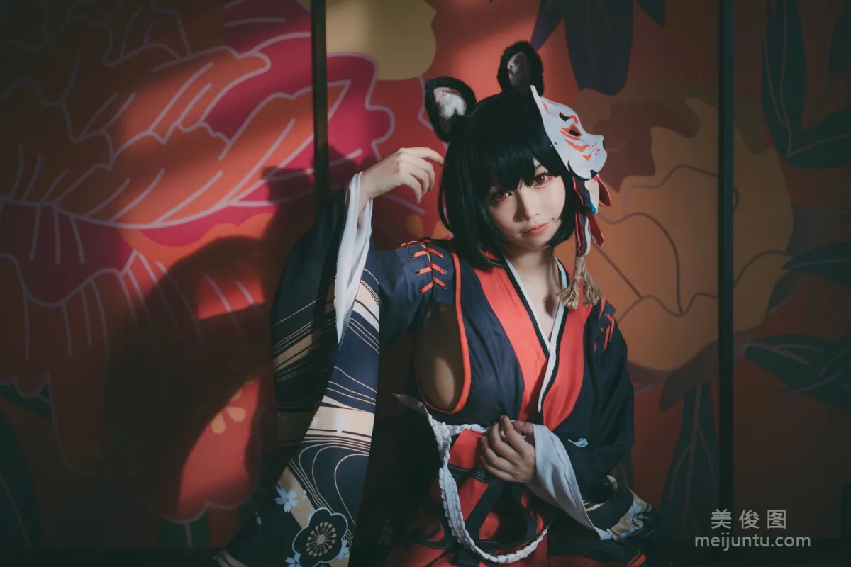 COS美女犬神洛洛子 《碧藍航線》 寫真集 13
