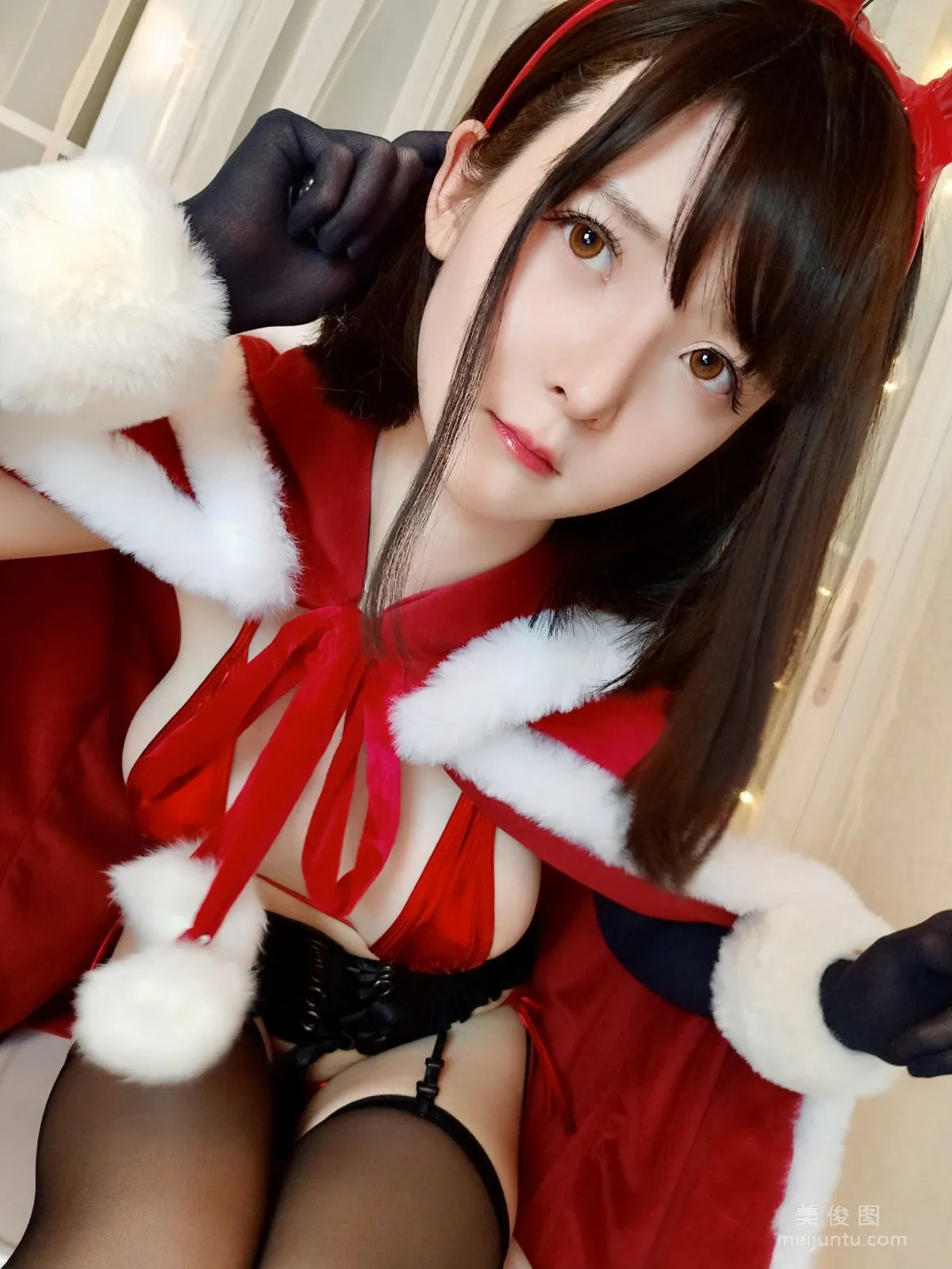 [網紅Coser] 一小央澤 《聖誕兔》 寫真集 21