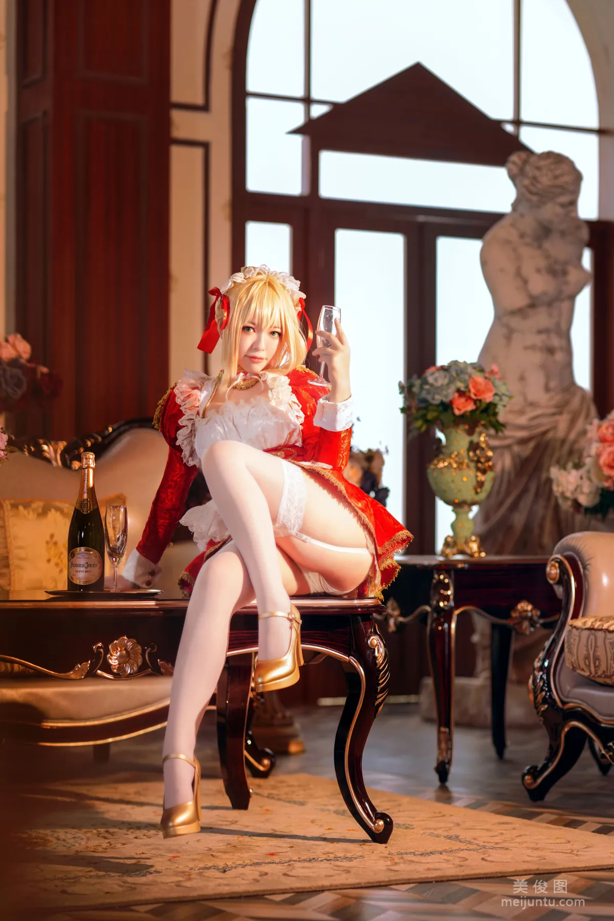 Coser半半子 《尼禄女仆》 写真集19