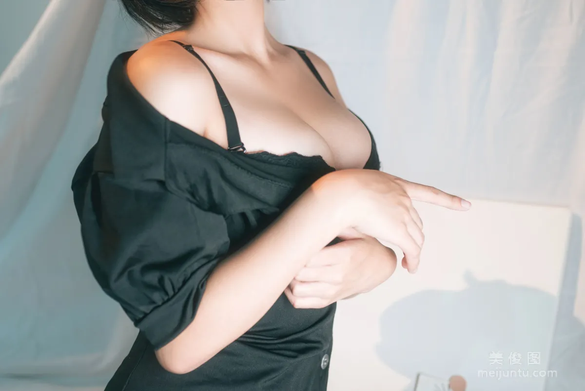 [美女Coser] 蠢沫沫 《護士姐姐》 寫真集 26