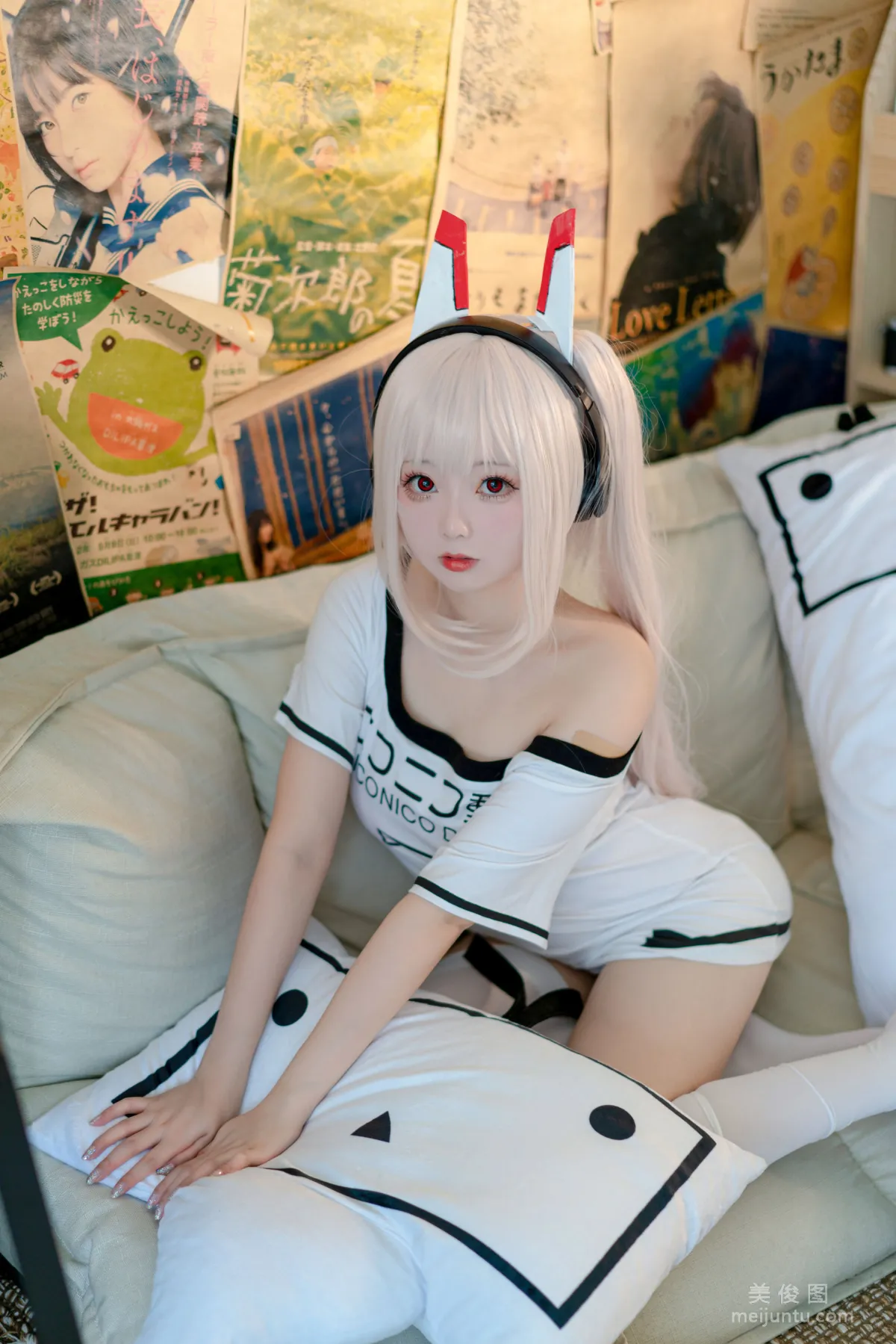 蠢沫沫- 《碧蓝航线》 写真集8