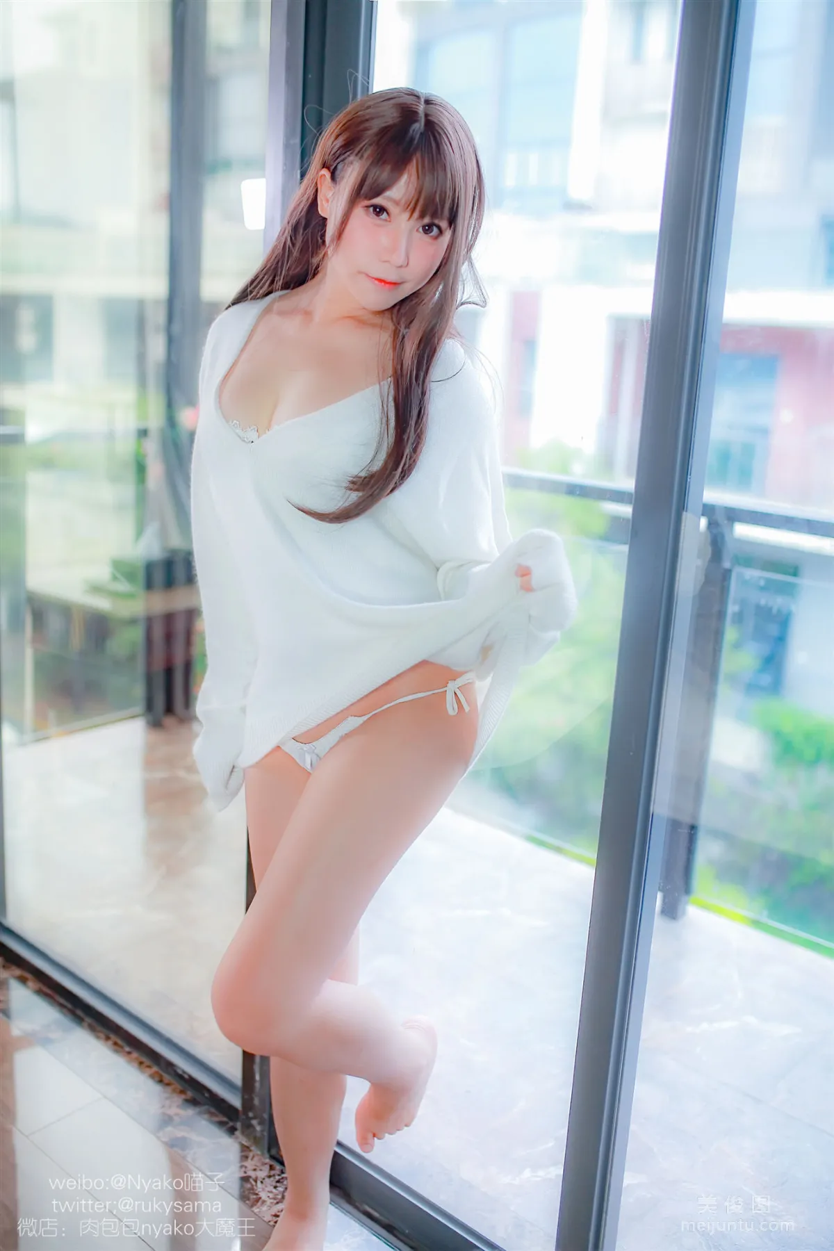 [美女Coser] 《欲求不满的老师》 写真集51