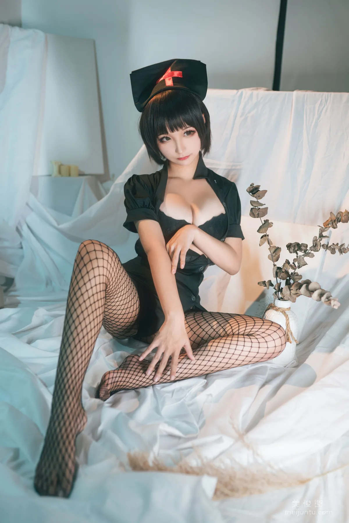 [美女Coser] 蠢沫沫 《護士姐姐》 寫真集 11