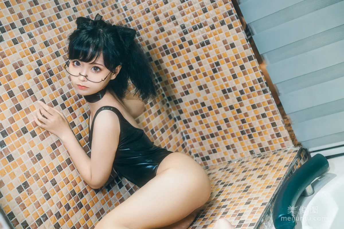 [美女Coser] 蠢沫沫 《猫耳死库水》 写真集3