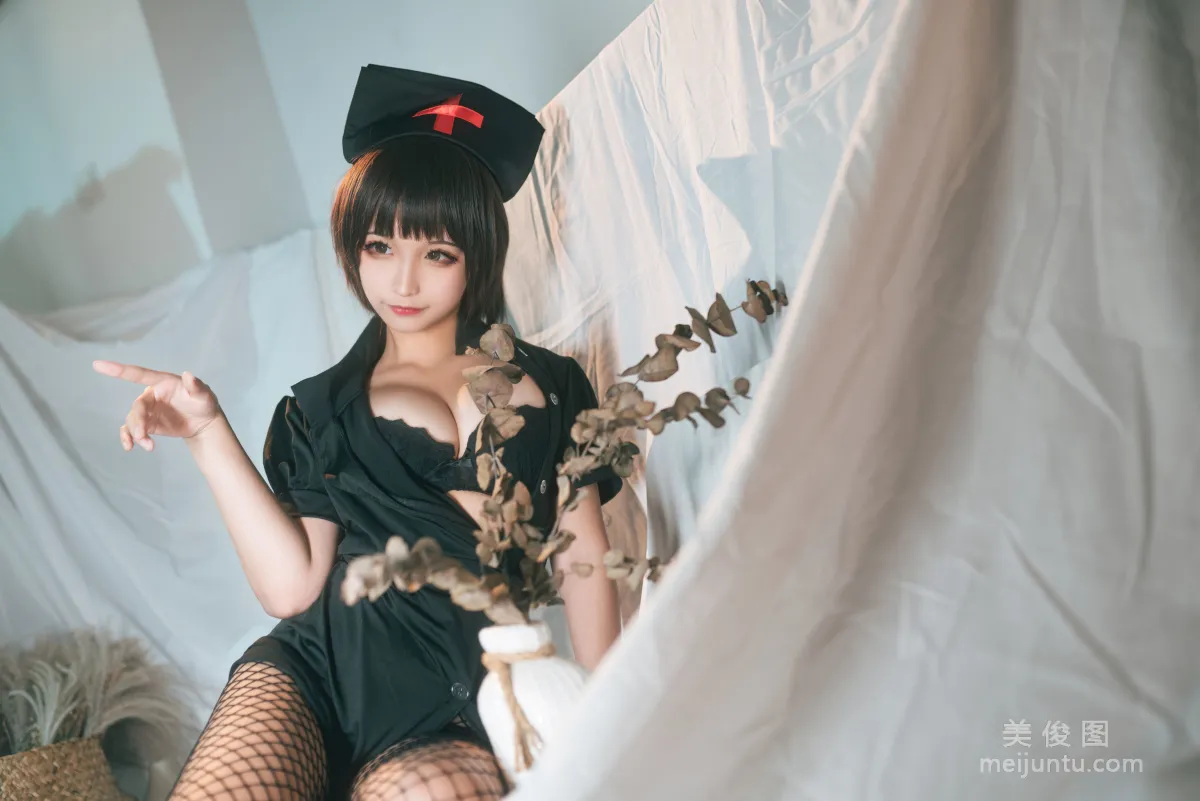 [美女Coser] 蠢沫沫 《護士姐姐》 寫真集 16