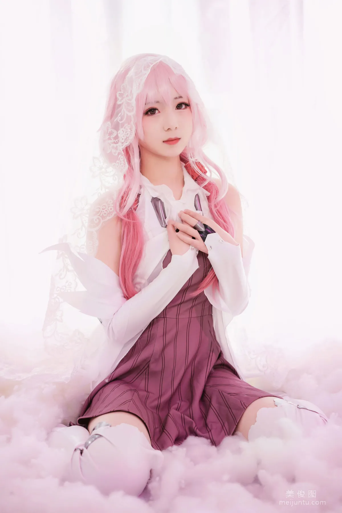 [美女Coser] 弥音音ww 《ALTER EGO》 写真集1