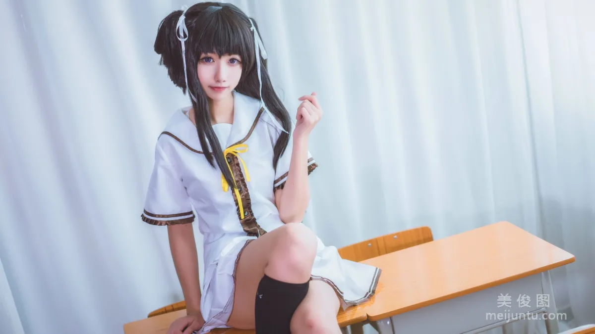 [美女Coser] Momoko葵葵 《鈴白》 寫真集 14