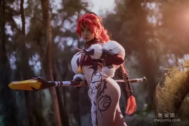 [美女Coser] Momoko葵葵 《龍尼塔》 寫真集