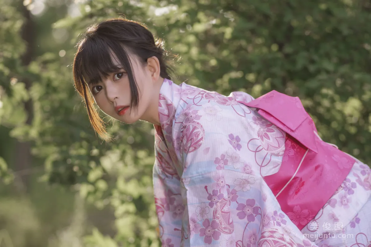 [美女Coser] 黑貓貓OvO 《和服超進化》 寫真集 3
