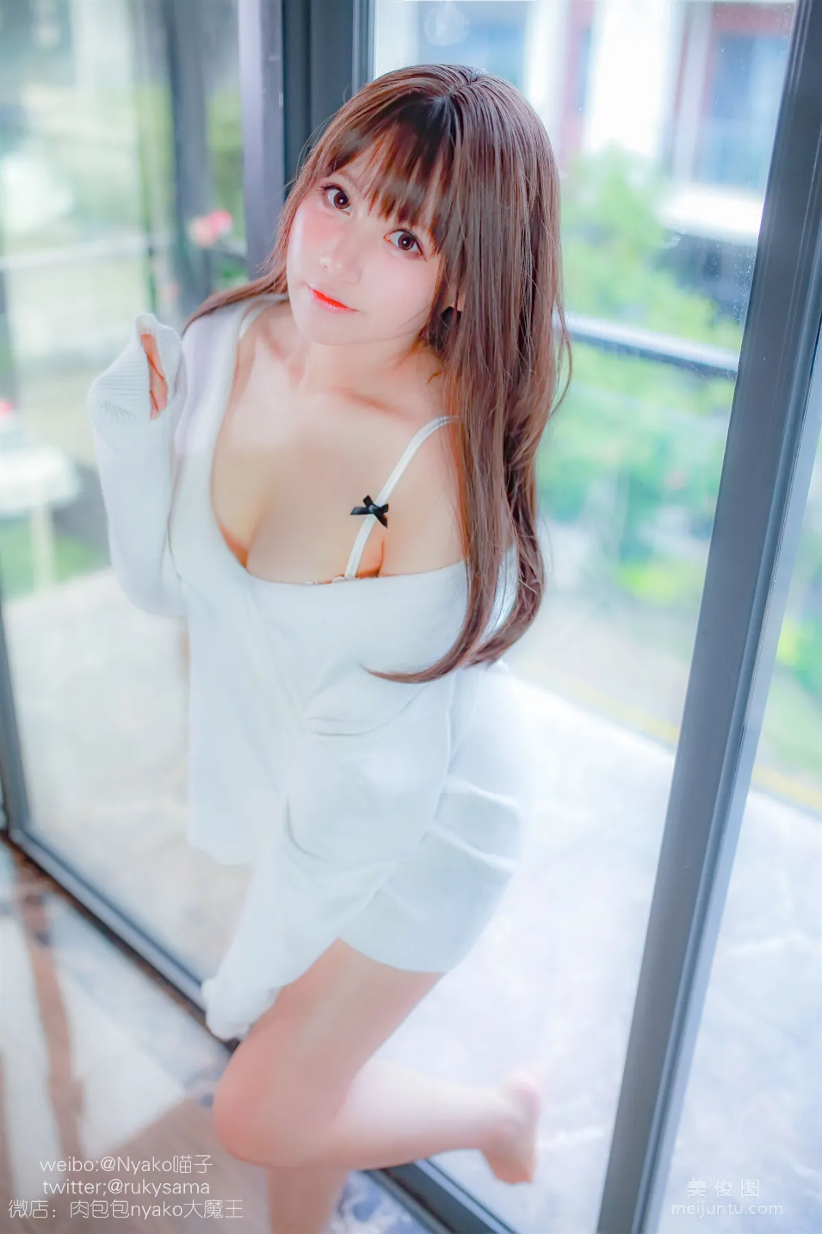 [美女Coser] 《欲求不满的老师》 写真集52