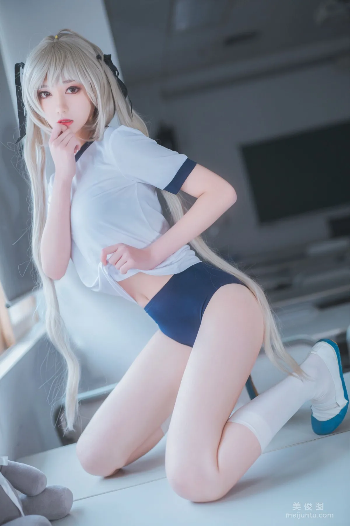南桃Momoko 《春日野穹體操服》 寫真集 2