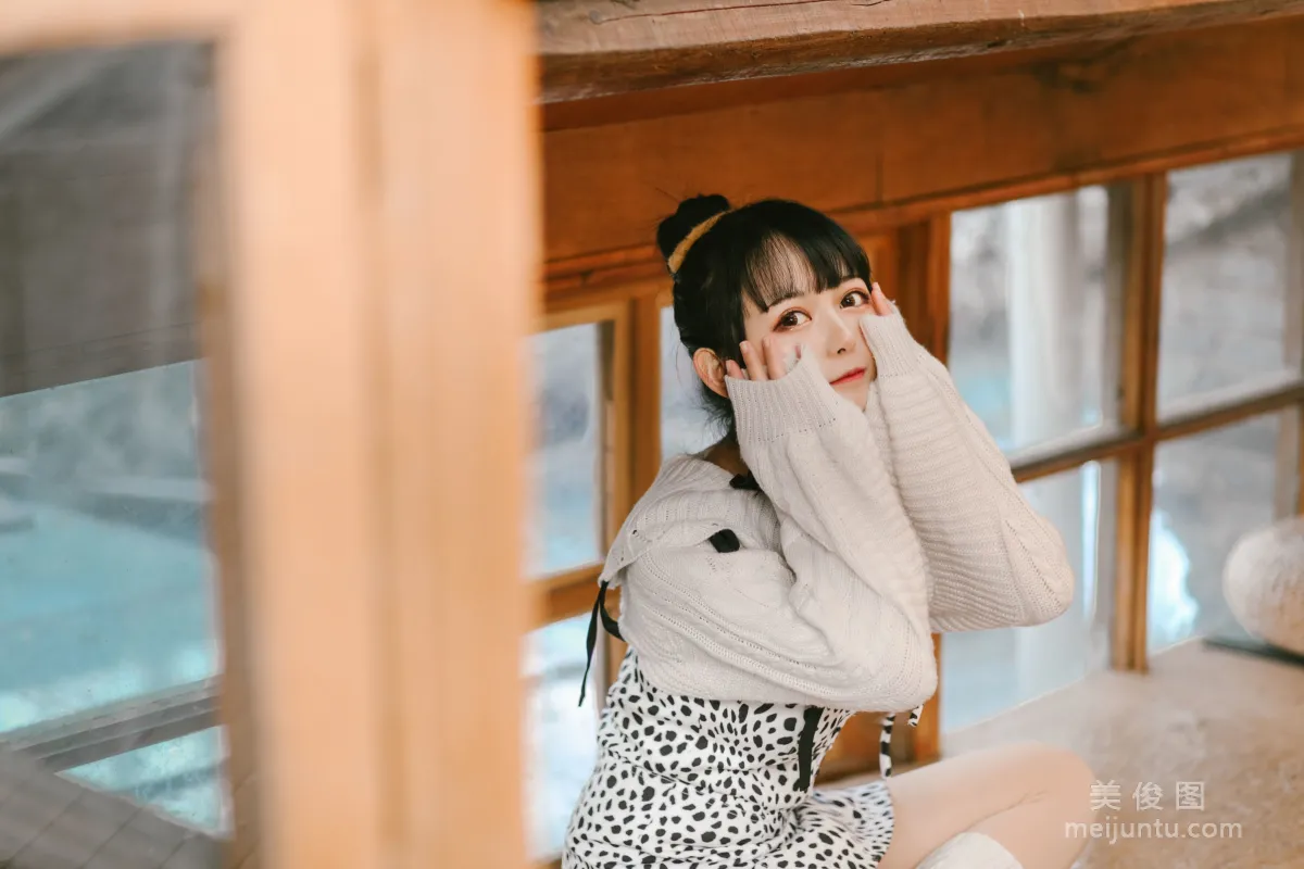 Coser黑貓貓OvO 《少女心事》 寫真集 21