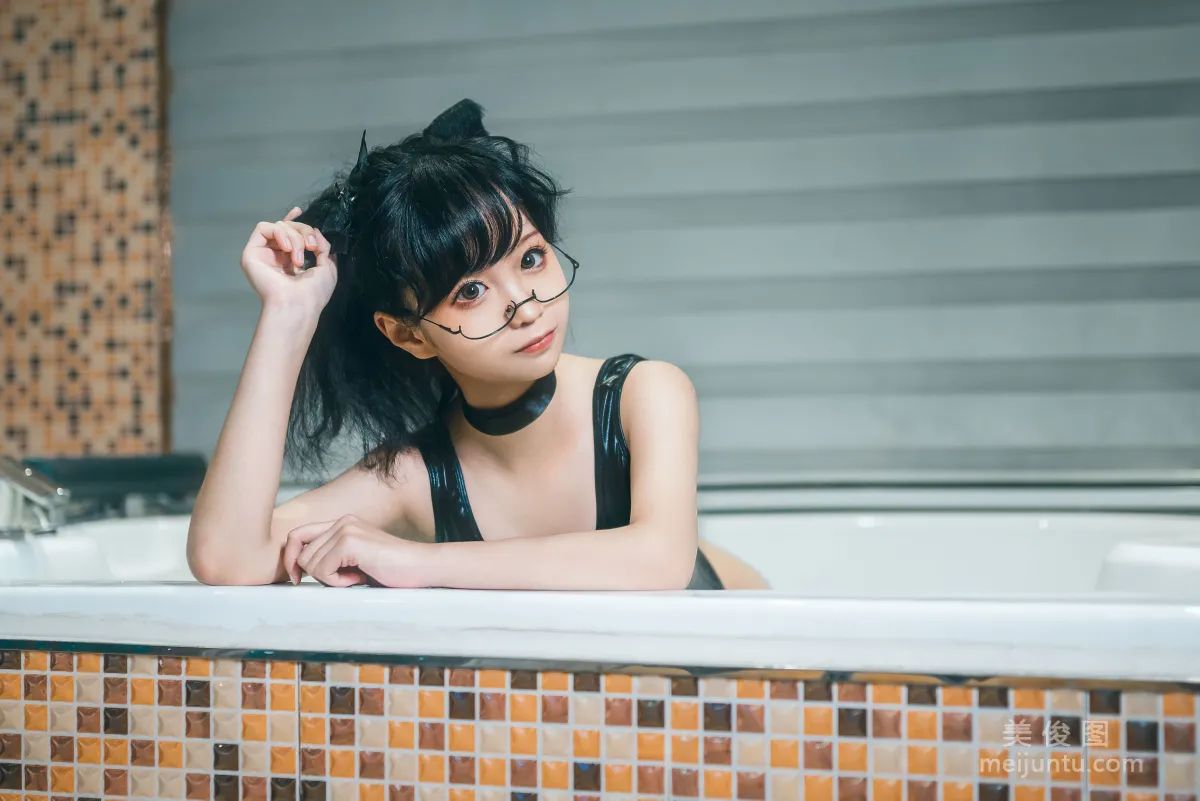 [美女Coser] 蠢沫沫 《猫耳死库水》 写真集14