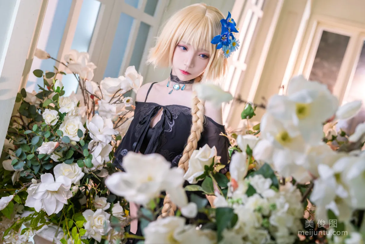 美女Coser青青子Js 《礼服贞德》 写真集3