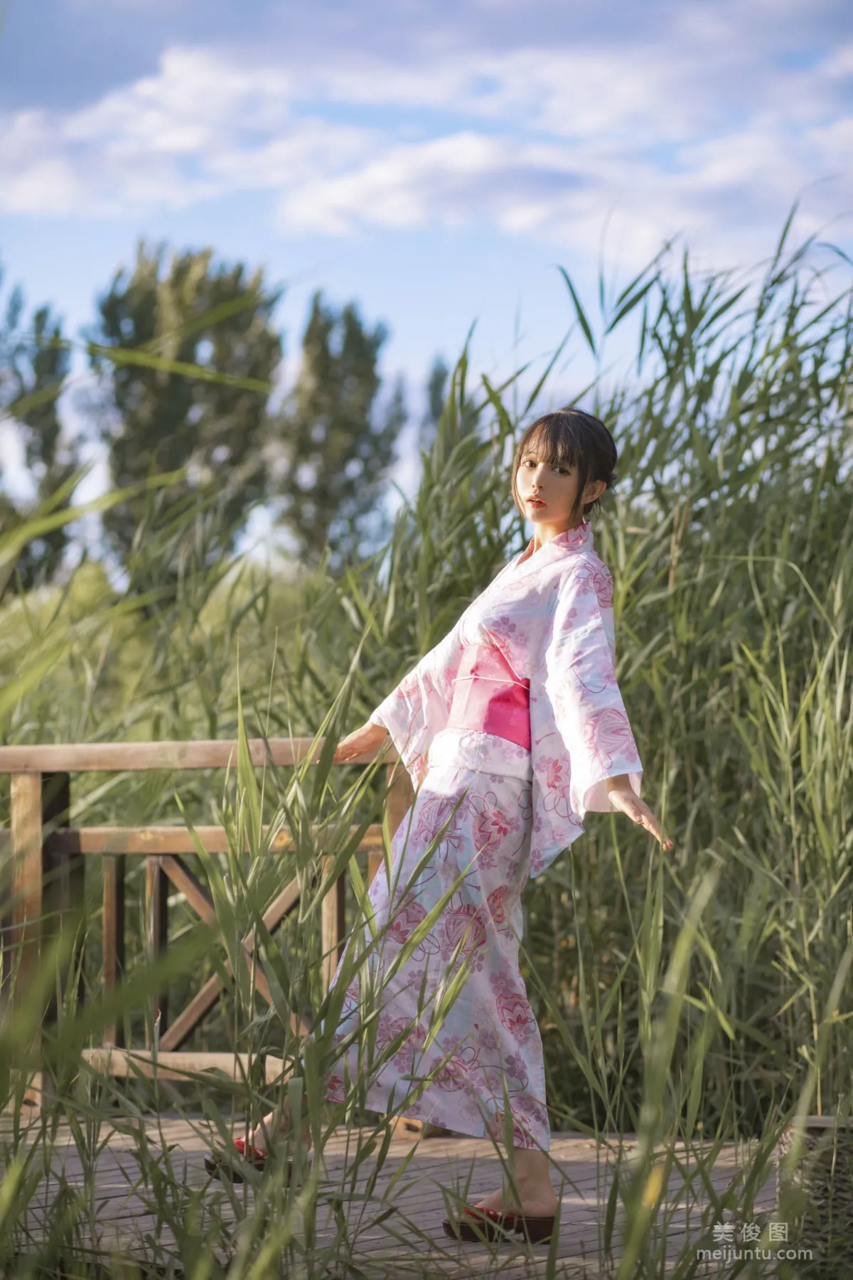 [美女Coser] 黑貓貓OvO 《和服超進化》 寫真集 5