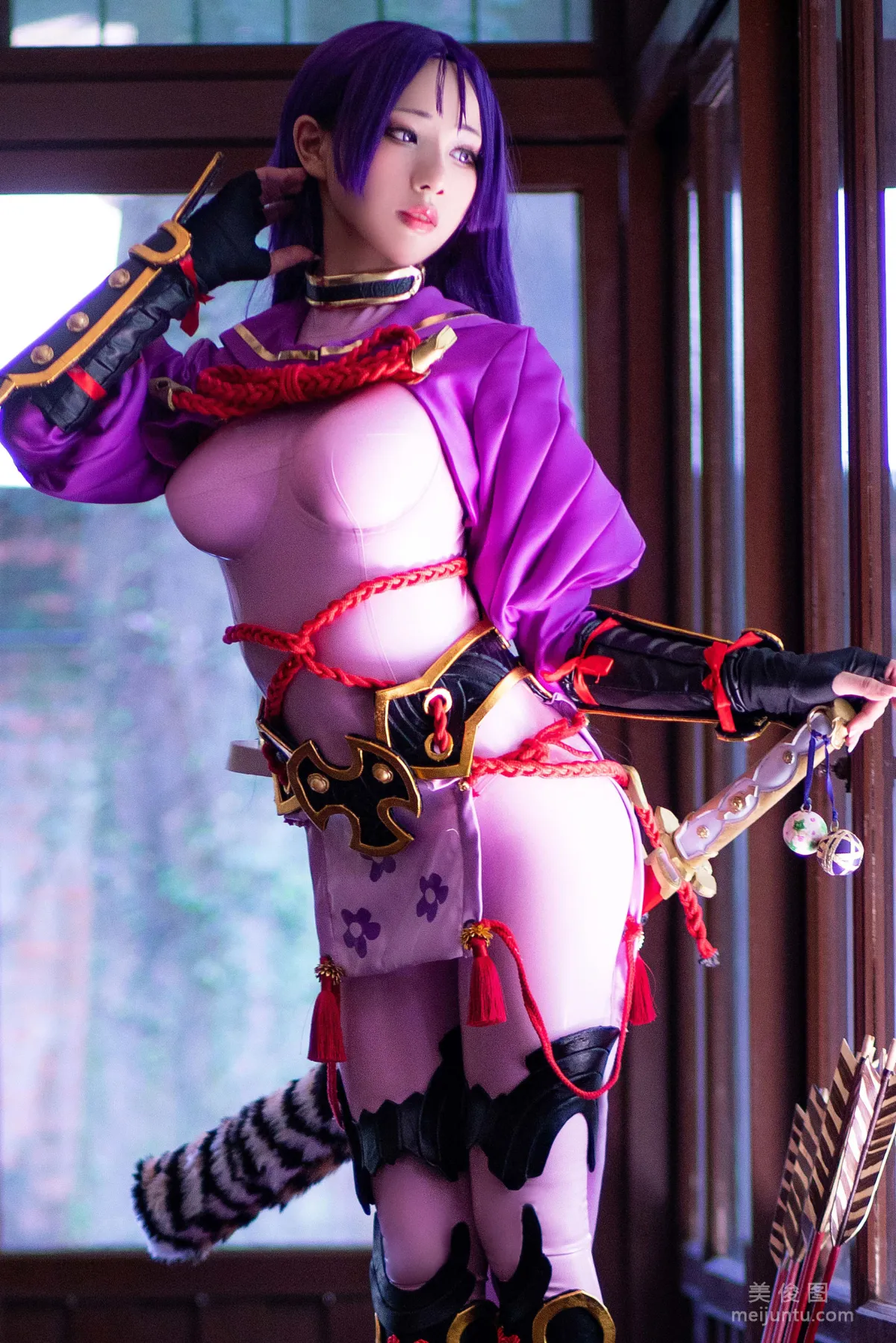 [網紅Coser] 雨波_HaneAme 《源賴光》 寫真集 14