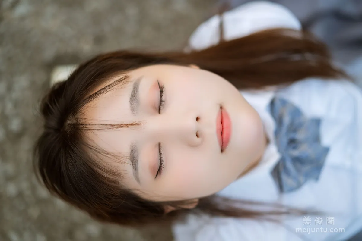 [美女Coser] 姬鏡醬 《私奔之制服》 寫真集 21