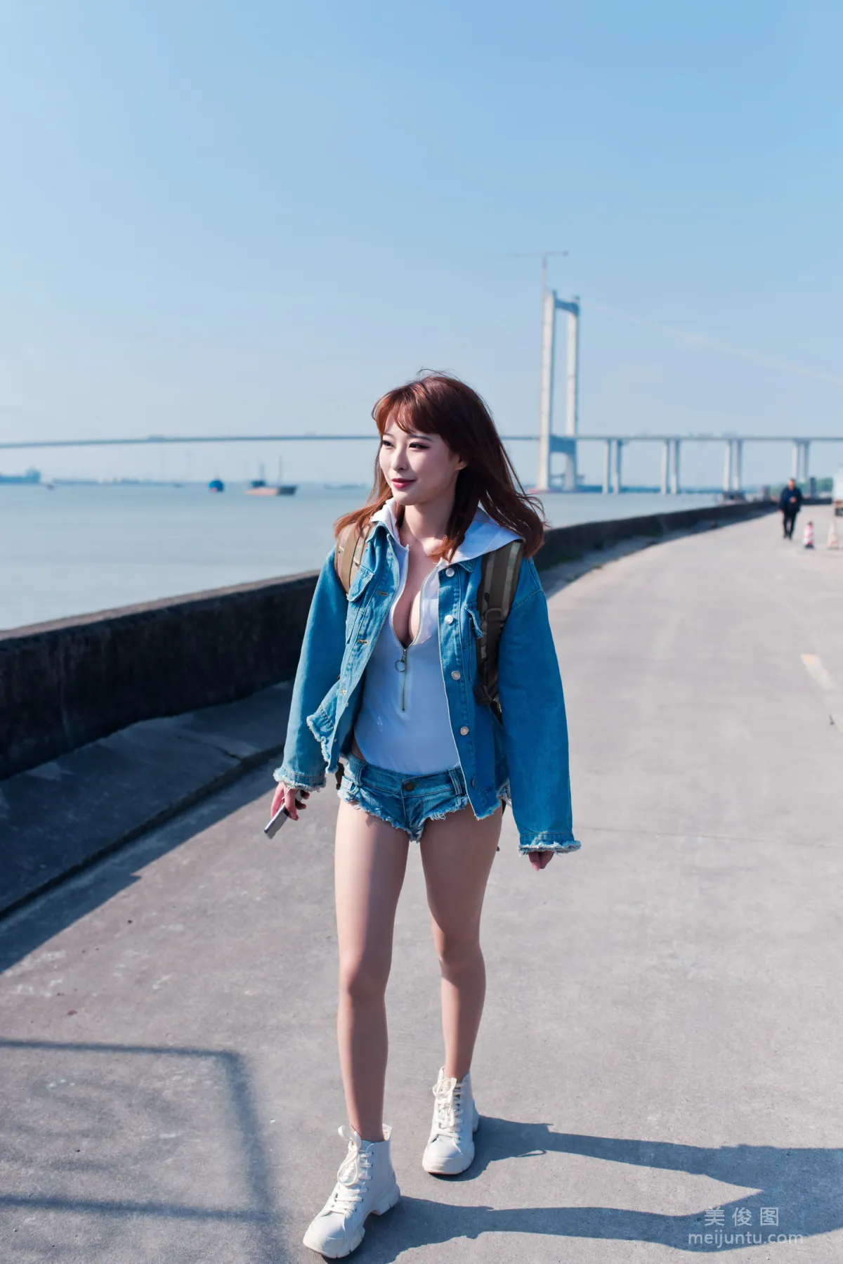 清水由乃 《禦風街拍 輕水海鷗島RS牛仔街拍》 寫真集 25