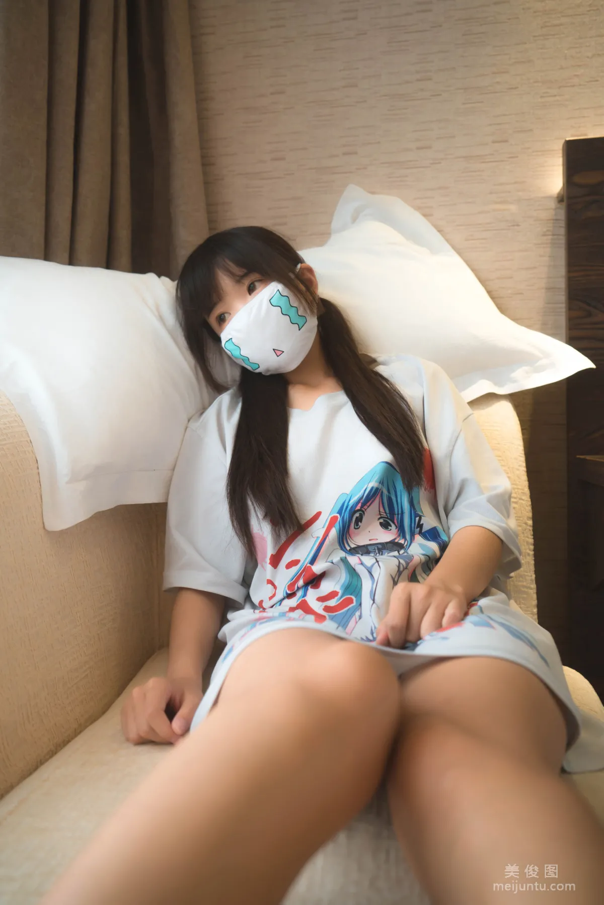 [美女Coser] 禦子Yumiko 《口罩》 寫真集 12