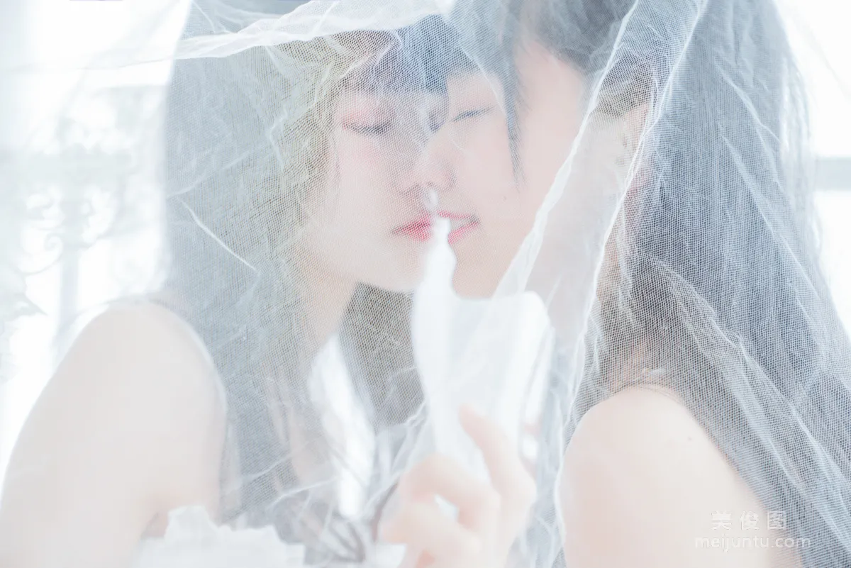 木綿綿OwO&amp;桜桃喵 《朝(白裙×白裙)》 寫真集 49
