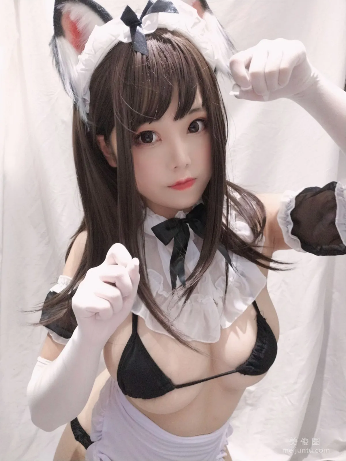 蜜汁猫裘 《黑白女仆》 写真集7