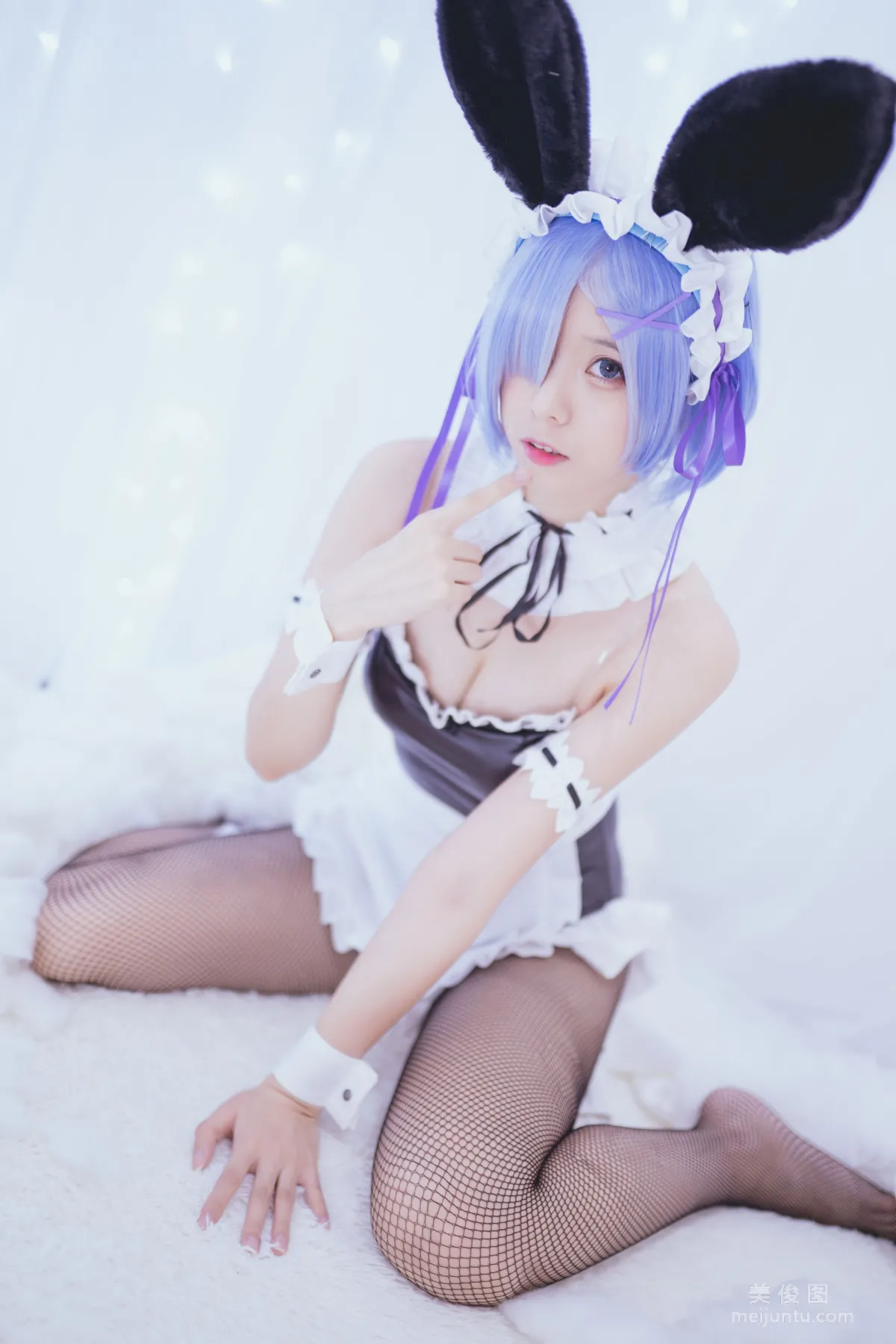 小野妹子w 《蕾姆 兔女郎》 写真集2