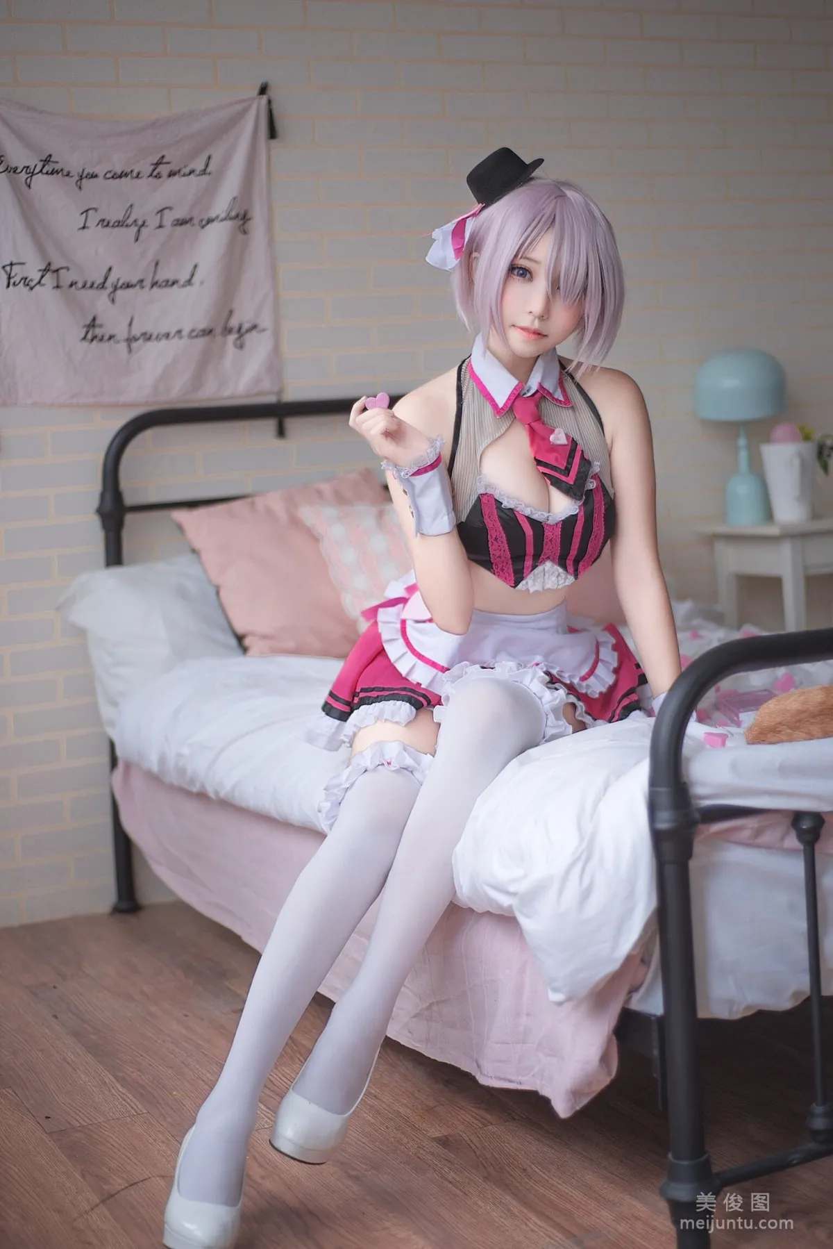 菌烨tako 《玛修情人节女仆》 写真集9