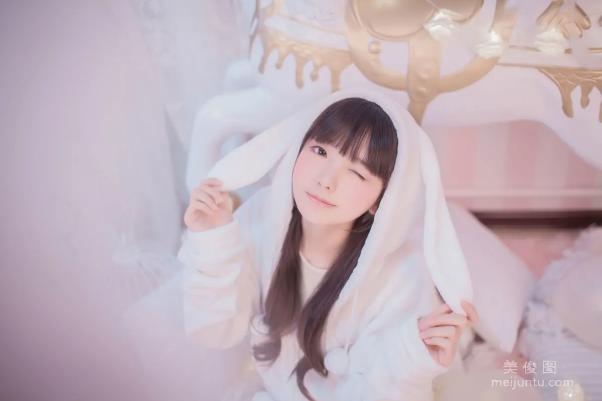 -櫻群-《玻璃罩下的旋轉木馬》 寫真集 14