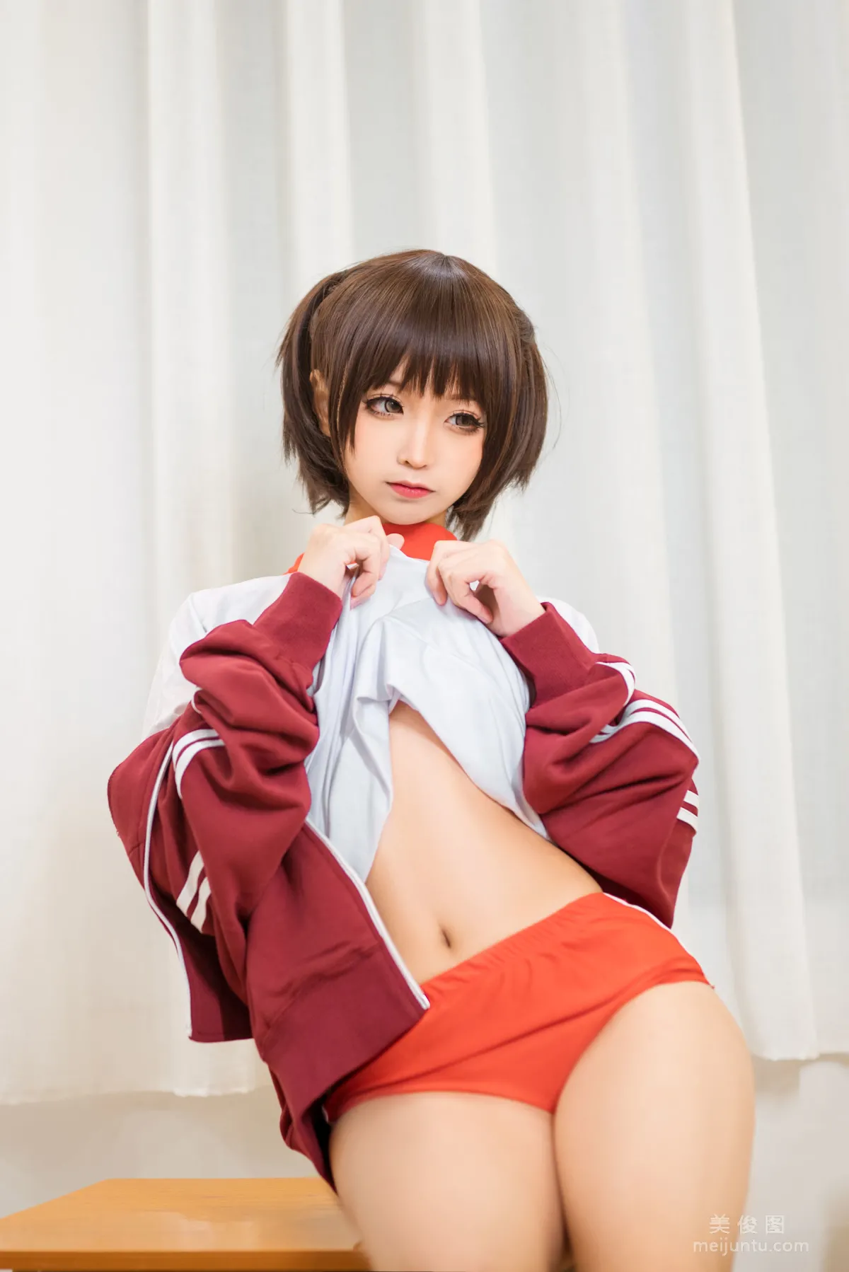 [美女Coser] 蠢沫沫 《紅體操服》 寫真集 23
