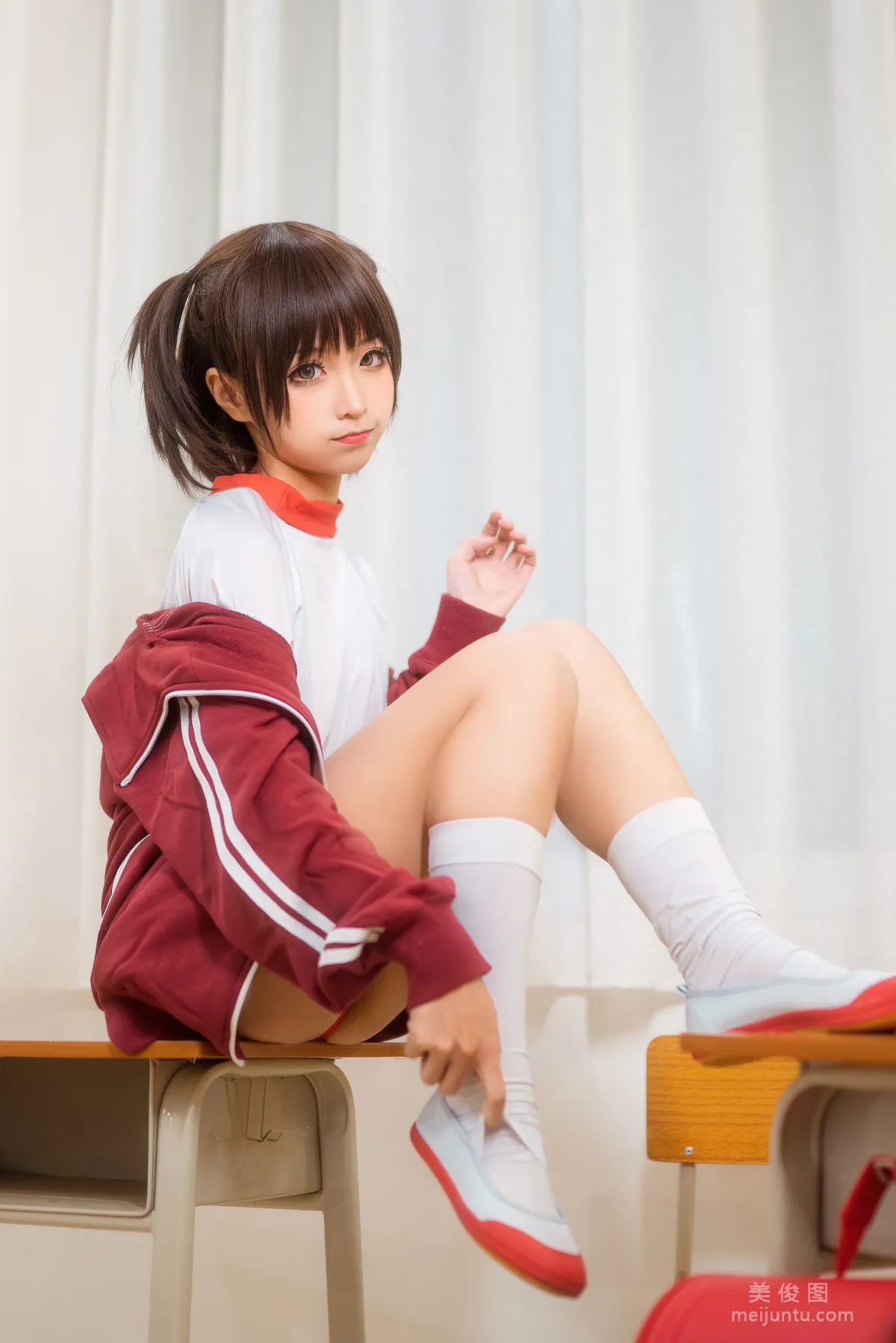[美女Coser] 蠢沫沫 《紅體操服》 寫真集 8