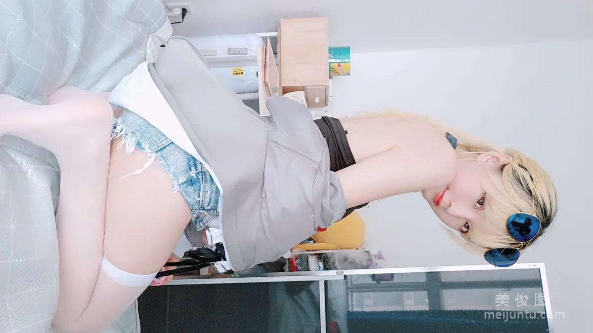 Coser小姐姐星之遲遲 《莉莉絲》 寫真集 41
