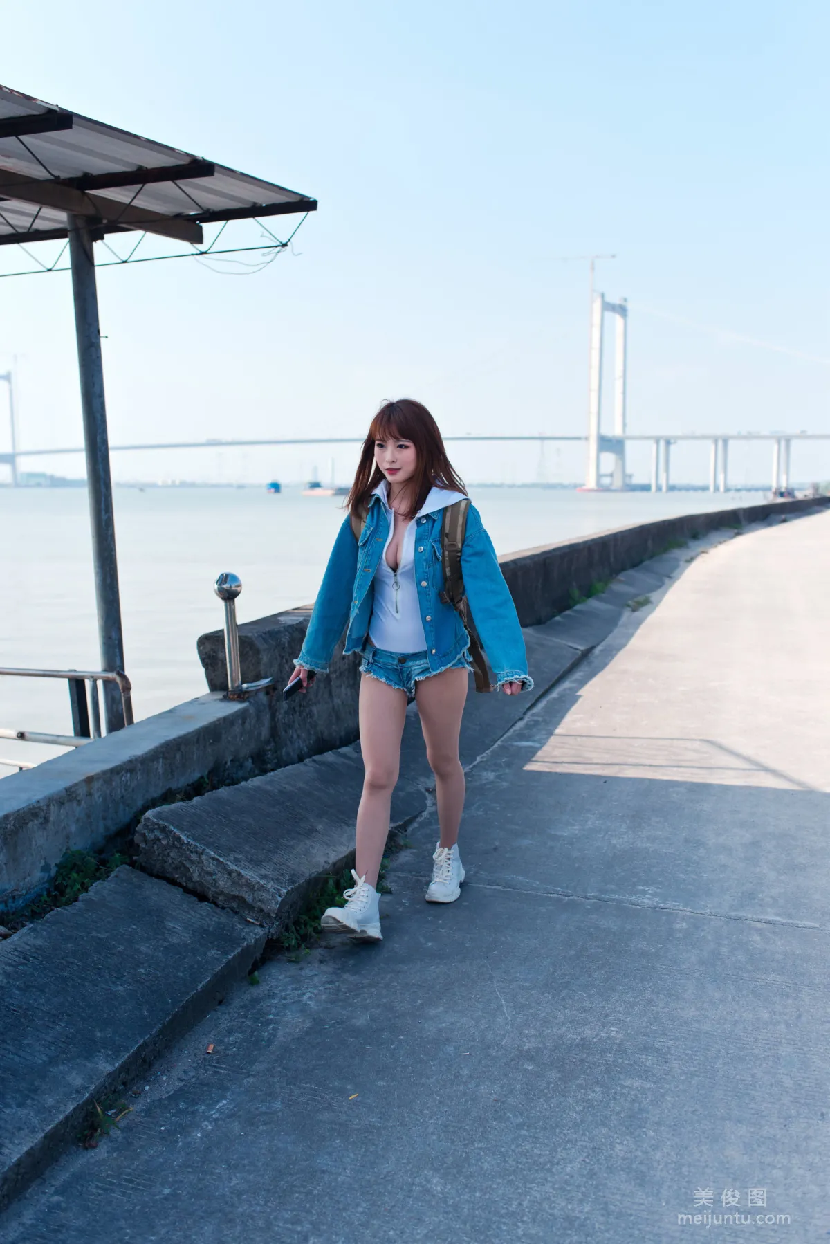 清水由乃 《禦風街拍 輕水海鷗島RS牛仔街拍》 寫真集 26