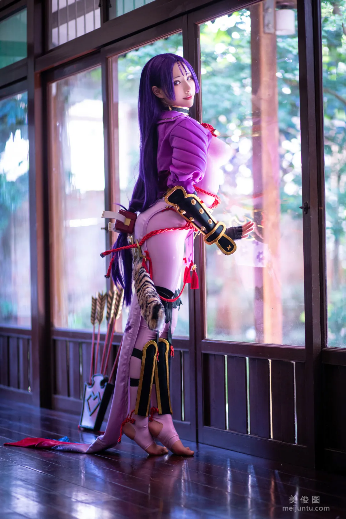 [網紅Coser] 雨波_HaneAme 《源賴光》 寫真集 15