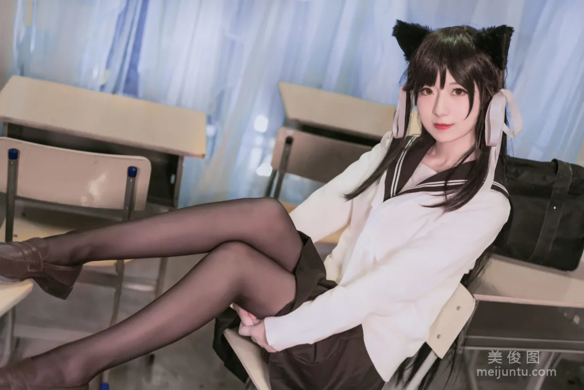 [美女Coser] 弥音音ww 《爱宕校服》 写真集7