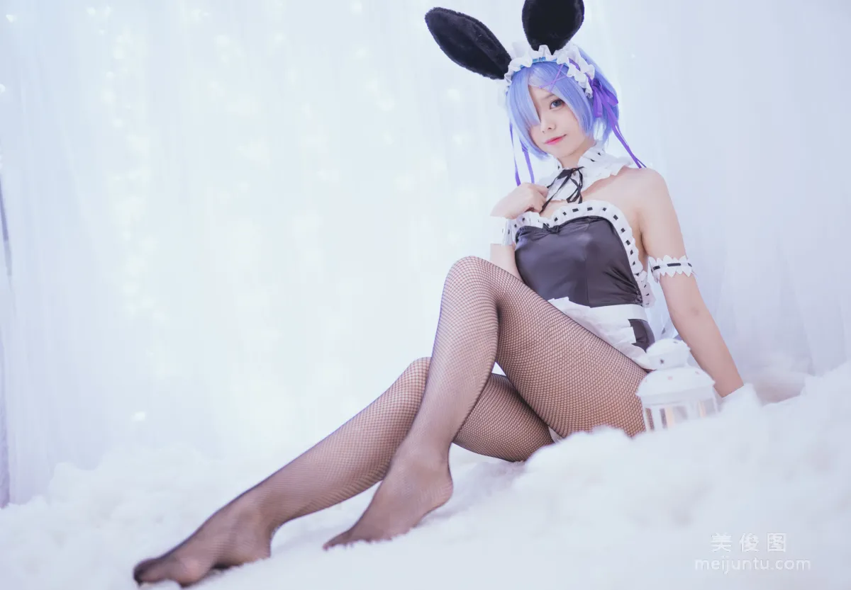 小野妹子w 《蕾姆 兔女郎》 写真集4