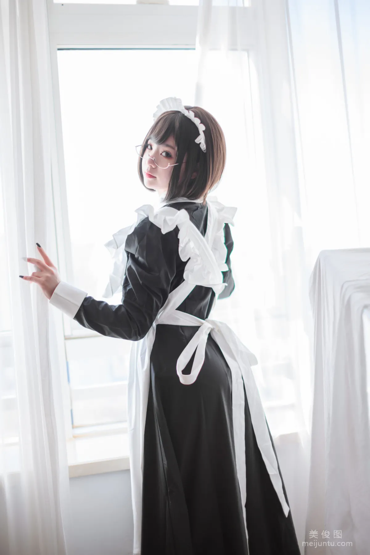 [美女Coser] 是青水 《女仆》 写真集10