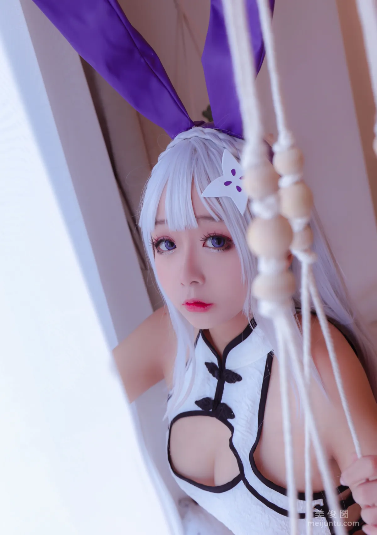 網紅美女Coser日奈嬌 《白旗袍》 寫真集 27