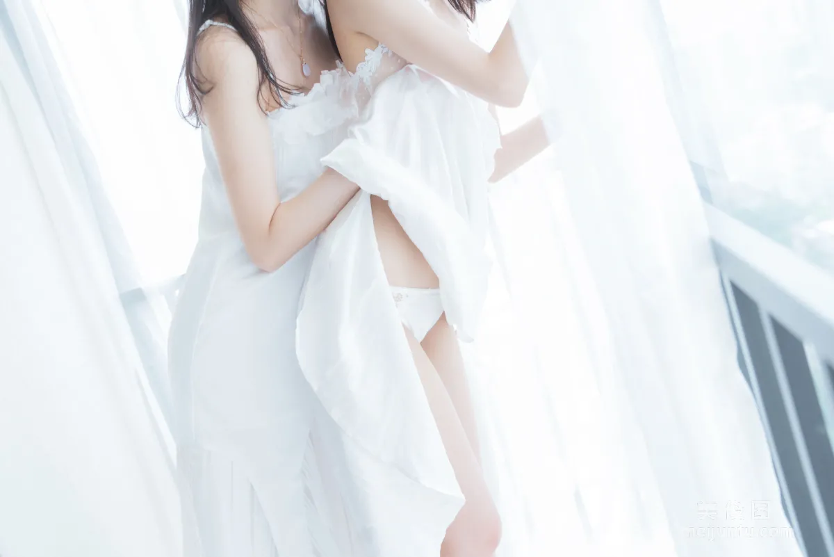 木綿綿OwO&amp;桜桃喵 《朝(白裙×白裙)》 寫真集 11
