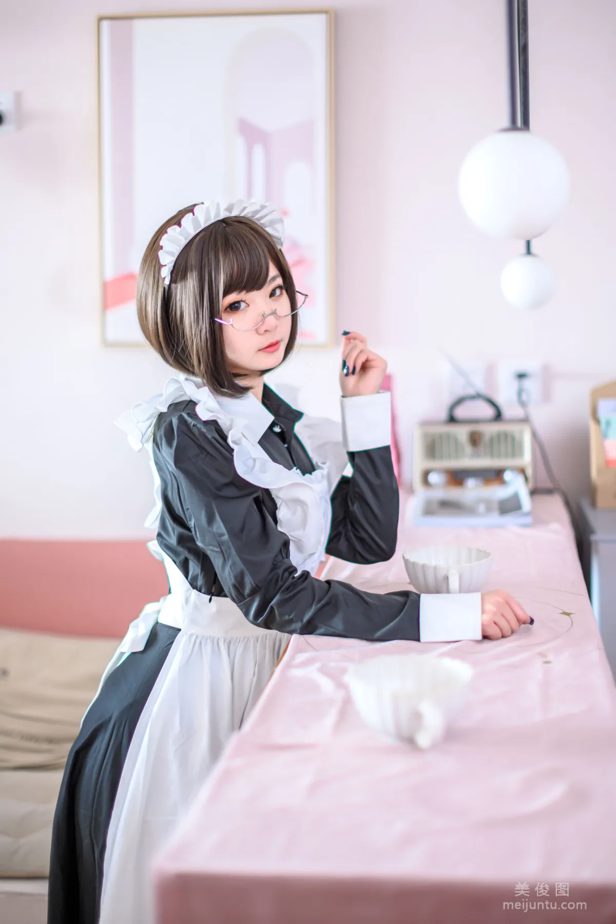 [美女Coser] 是青水 《女仆》 写真集1