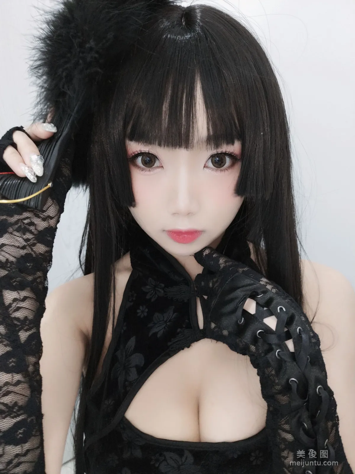 美少女鬼畜瑤 《黑色旗袍》 寫真集 39
