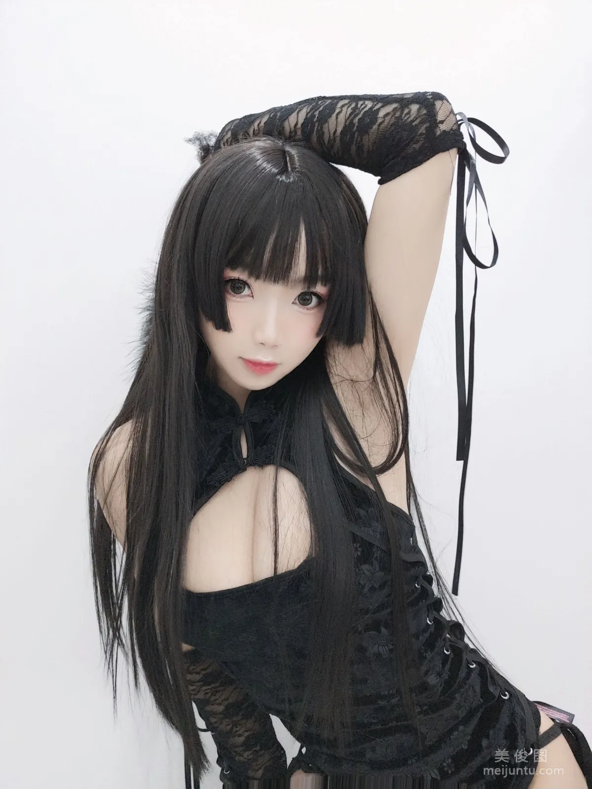 美少女鬼畜瑤 《黑色旗袍》 寫真集 15