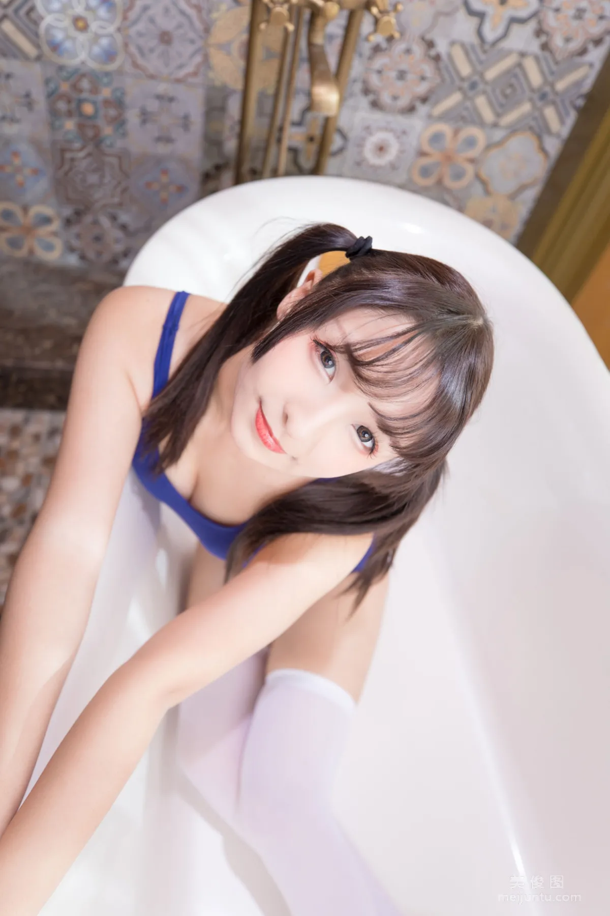 蘿莉Coser神楽坂真冬 《水の形》 寫真集 15